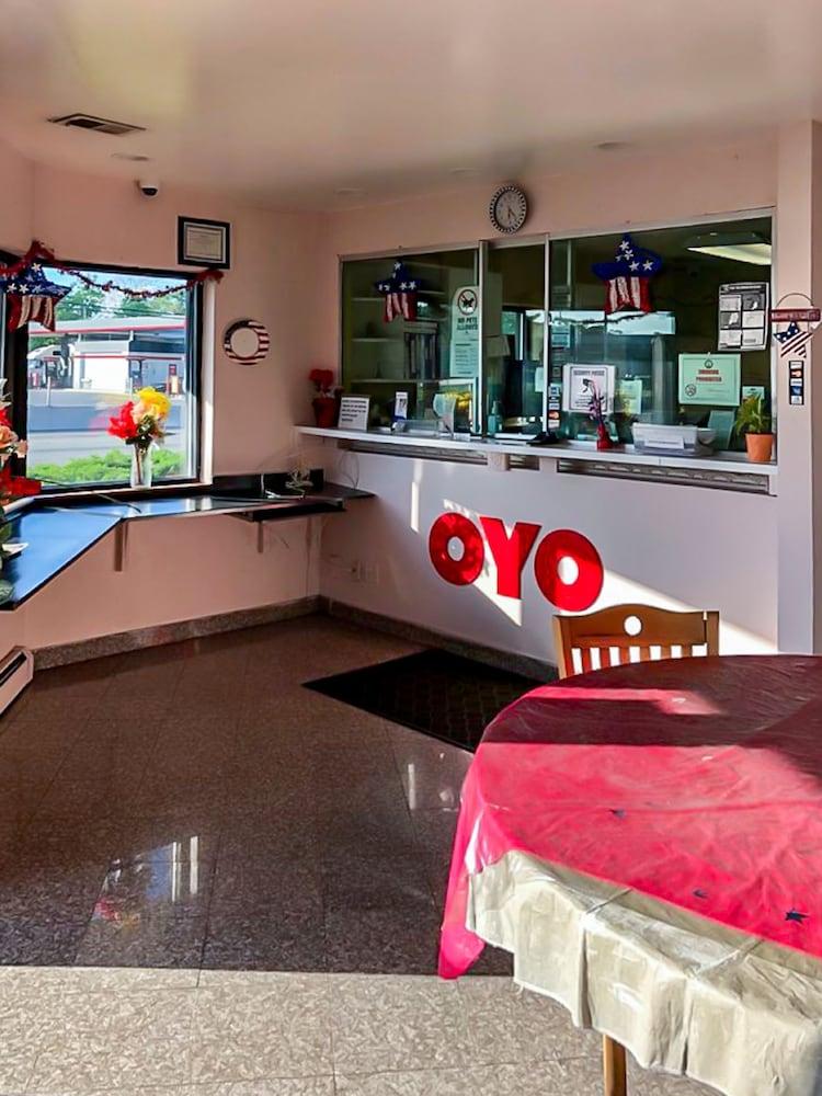 Oyo Hotel Edison Nj Route 1 Extérieur photo